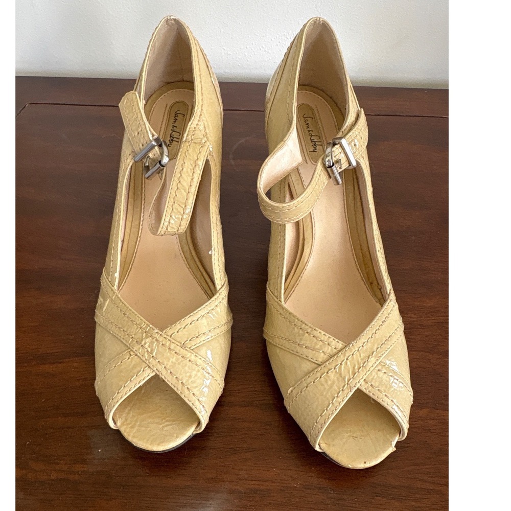 Vintage Sam & Libby Women's Beige Patent Leather Peep Toe‎ Heels Size 9